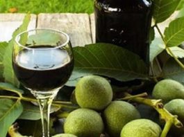 Настойка зеленого грецкого ореха защитит от всех болезней